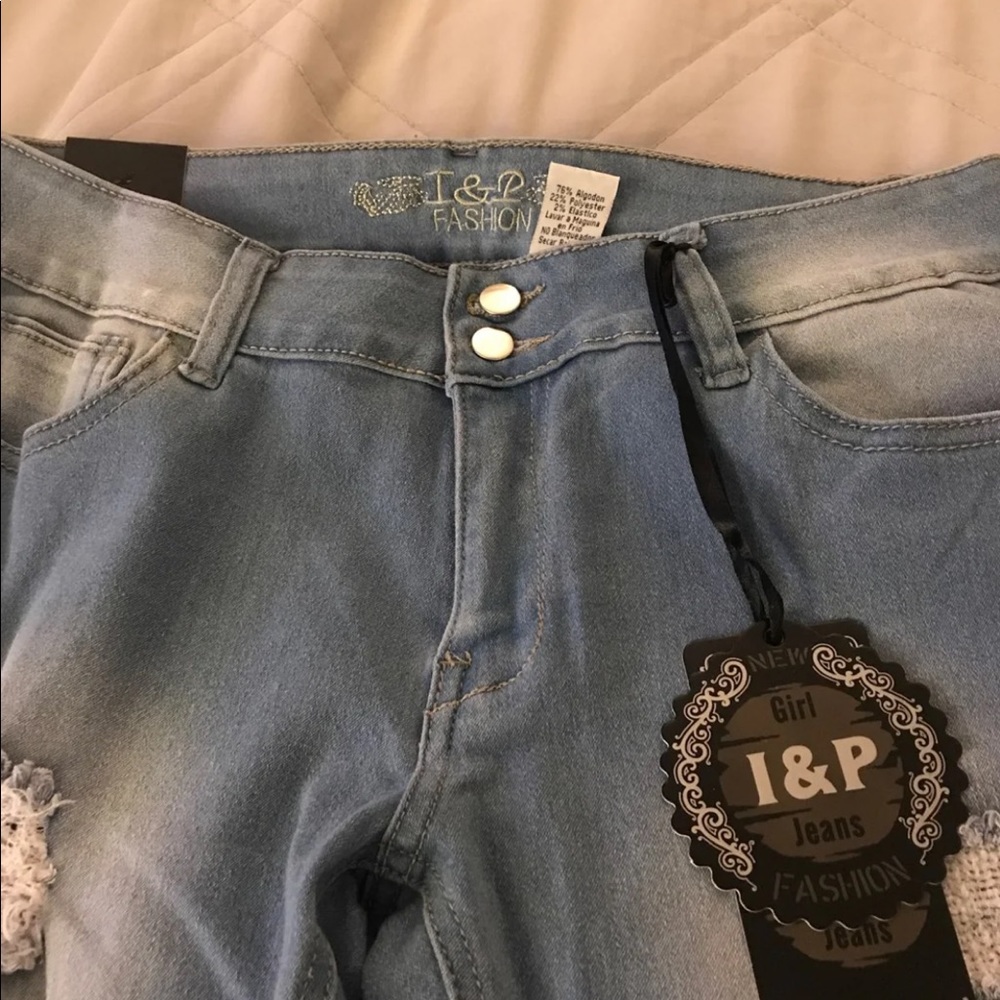 Jeans - Picture 2 of 3